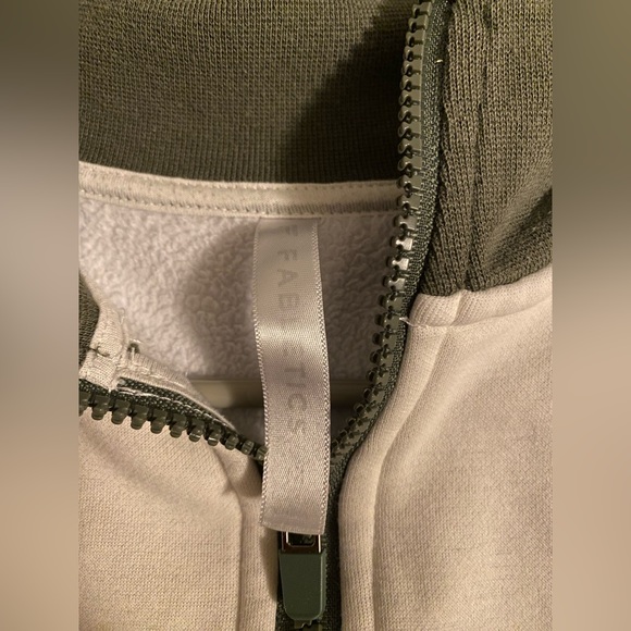 FABLETICS Cropped Sweatshirt - Picture 2 of 2
